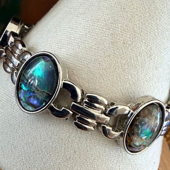 Abalone Statement Link Bracelet - Picture 2 of 7